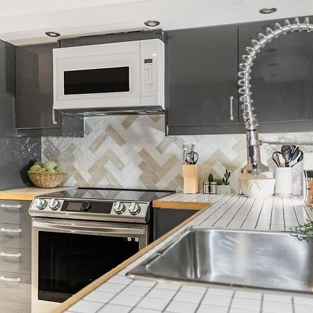 Magnificent 2Br Apartment Fully Equipped Монреал Екстериор снимка